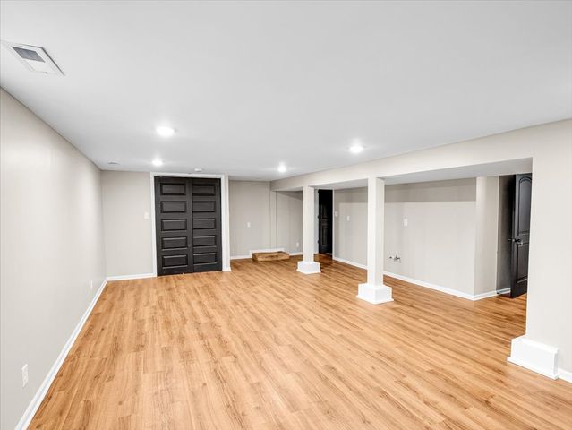 18763 Grade School Road, Caledonia, IL 61011