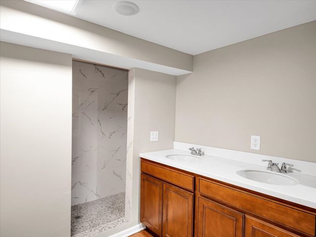 18763 Grade School Road, Caledonia, IL 61011