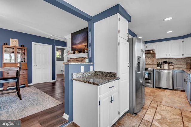 7804 HARBOR RD, Pasadena, MD 21122