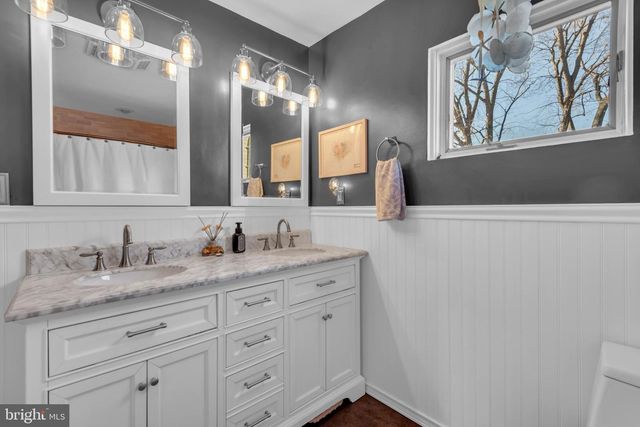 7804 HARBOR RD, Pasadena, MD 21122