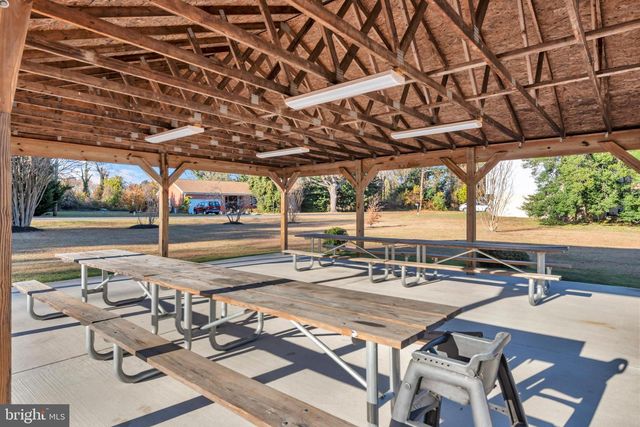 7804 HARBOR RD, Pasadena, MD 21122