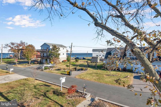 7804 HARBOR RD, Pasadena, MD 21122