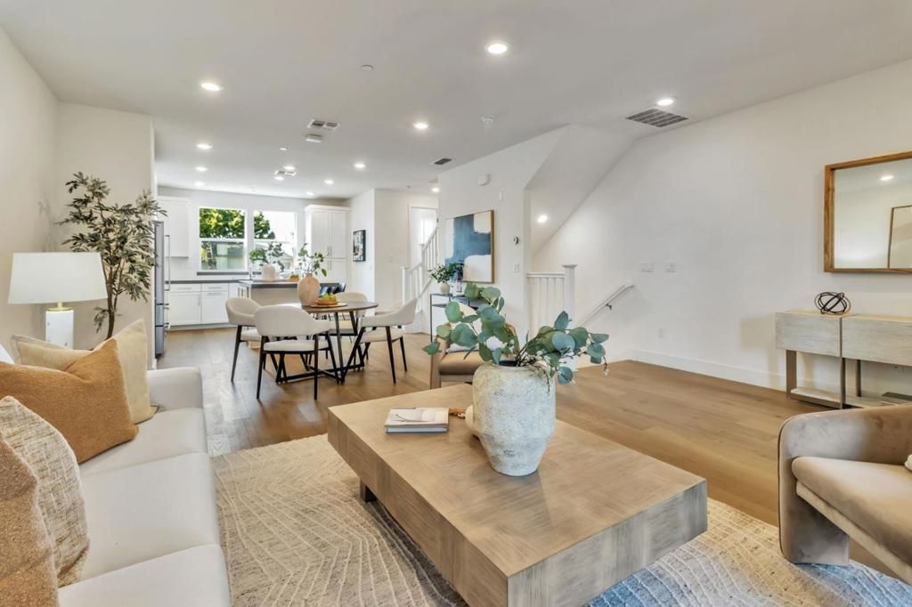 105 Ortega Avenue, Mountain View, CA 94040