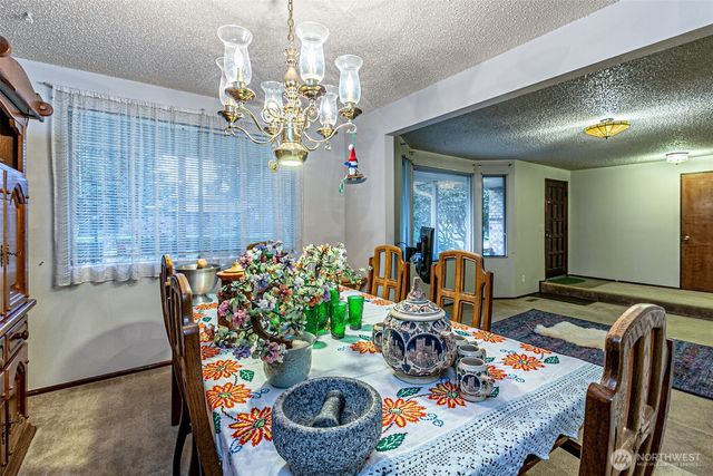 7505 Husky Way SE, Lacey, WA 98503