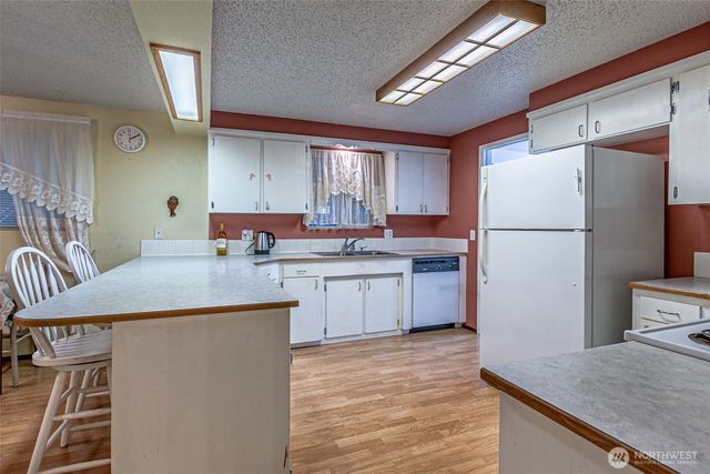 7505 Husky Way SE, Lacey, WA 98503