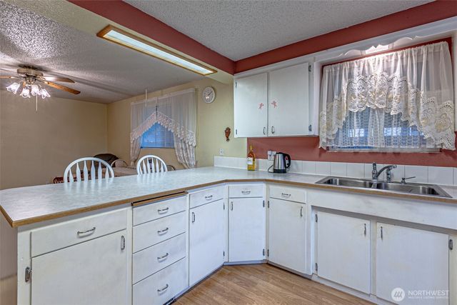 7505 Husky Way SE, Lacey, WA 98503