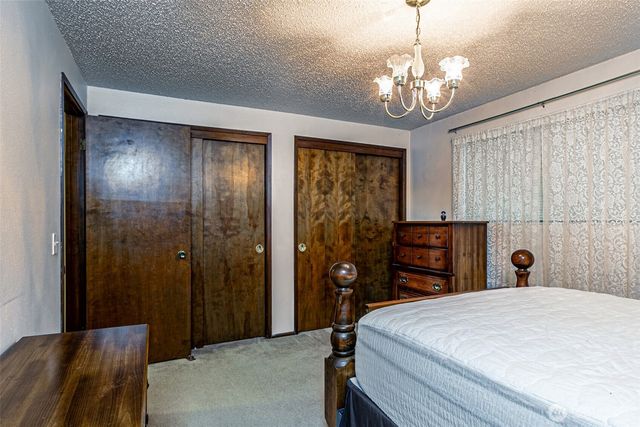 7505 Husky Way SE, Lacey, WA 98503