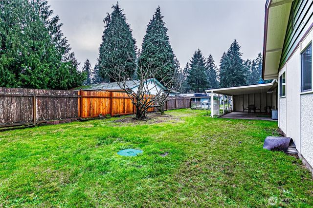 7505 Husky Way SE, Lacey, WA 98503