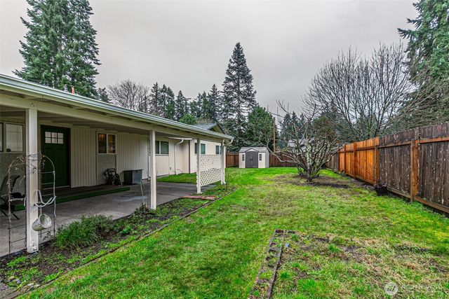 7505 Husky Way SE, Lacey, WA 98503