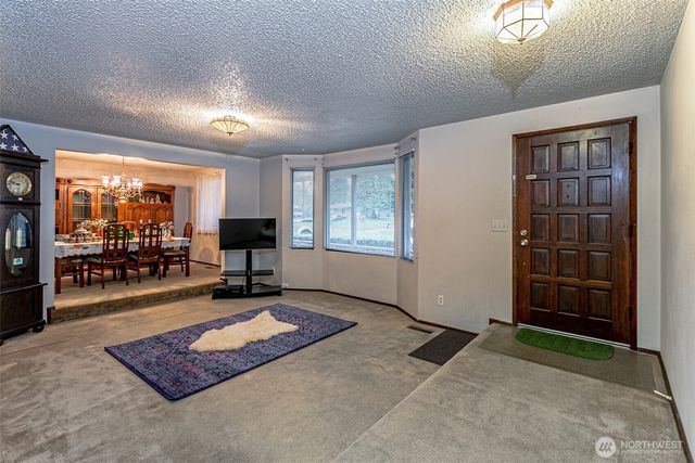 7505 Husky Way SE, Lacey, WA 98503