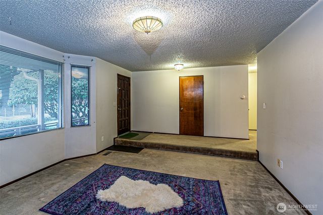 7505 Husky Way SE, Lacey, WA 98503