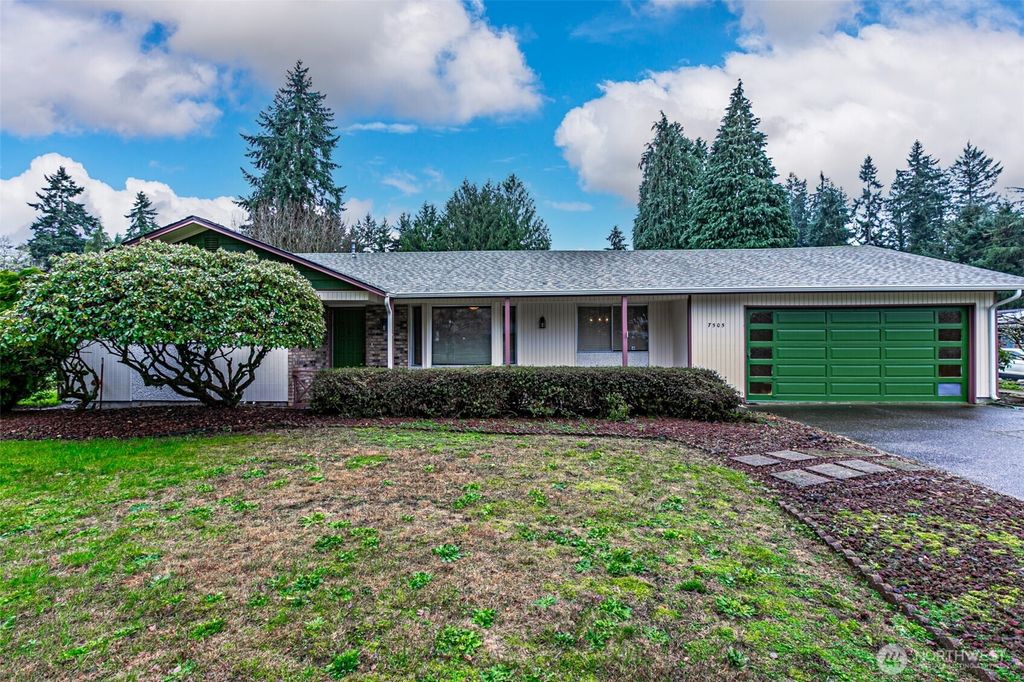 7505 Husky Way SE, Lacey, WA 98503