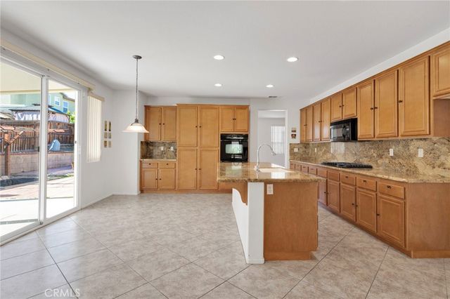 12359 Oahu Street, Victorville, CA 92392