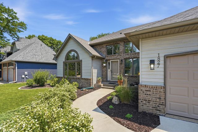 1827 Hydram Avenue N, Oakdale, MN 55128