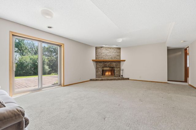 1827 Hydram Avenue N, Oakdale, MN 55128