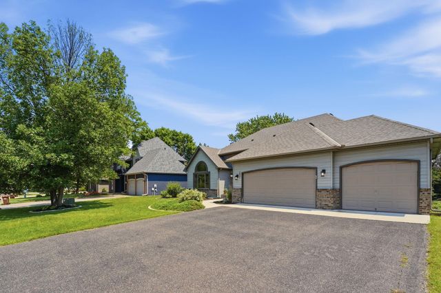 1827 Hydram Avenue N, Oakdale, MN 55128