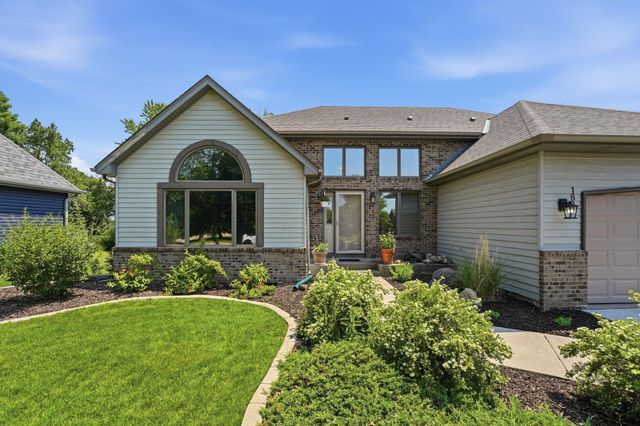 1827 Hydram Avenue N, Oakdale, MN 55128