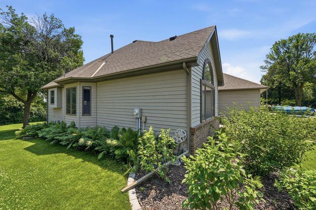 1827 Hydram Avenue N, Oakdale, MN 55128