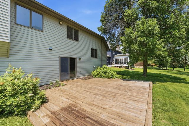 1827 Hydram Avenue N, Oakdale, MN 55128
