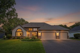 1827 Hydram Avenue N, Oakdale, MN 55128