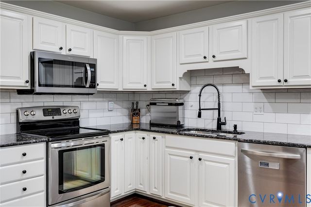 2844 Broadford Ln, Henrico, VA 23233