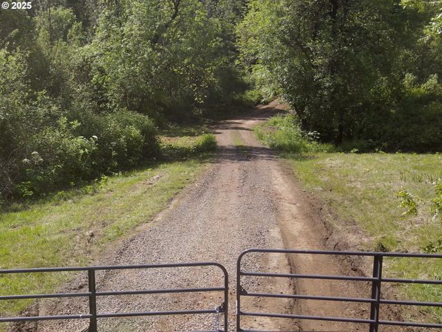 11896 Sw DUPEE VALLEY Rd, Mc Minnville, OR 97128