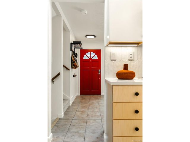1960 Zang St, Golden, CO 80401