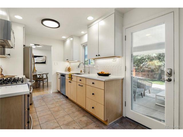 1960 Zang St, Golden, CO 80401