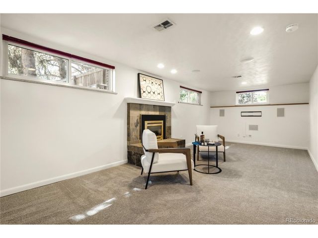1960 Zang St, Golden, CO 80401