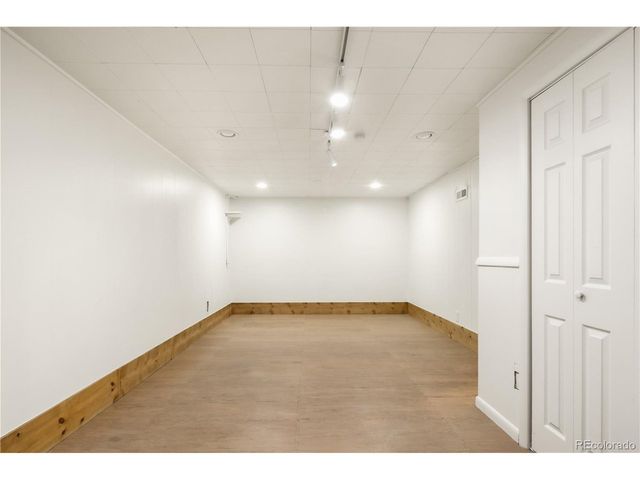 1960 Zang St, Golden, CO 80401