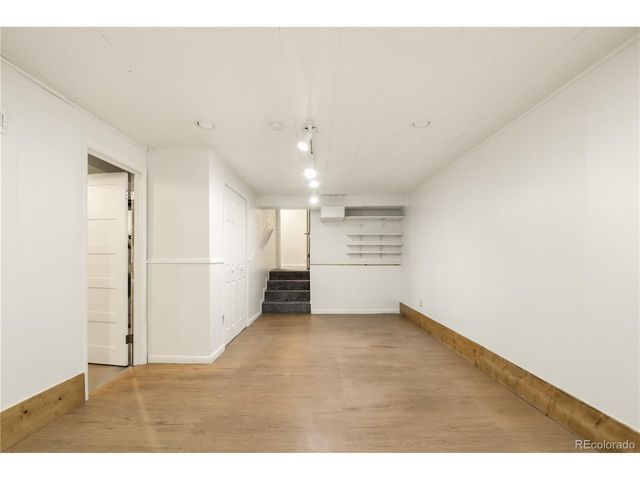 1960 Zang St, Golden, CO 80401