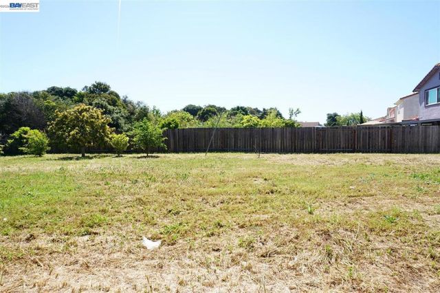 30888 TIDEWATER DR, Union City, CA 94587