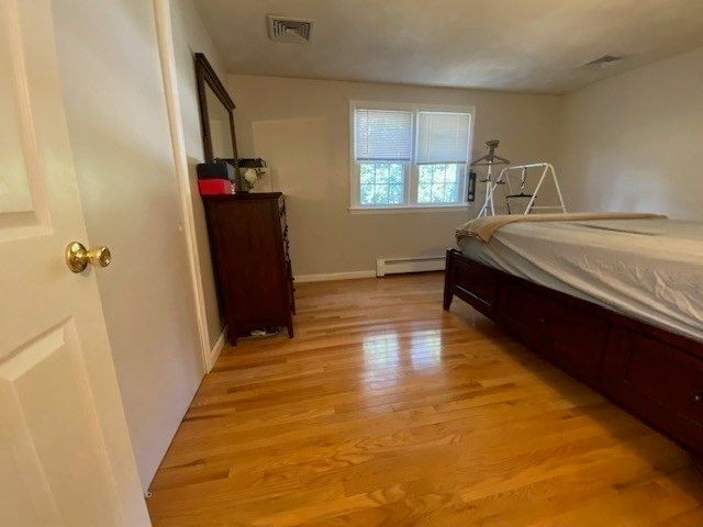 64 Haverhill St, Reading, MA 01867