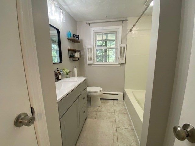 64 Haverhill St, Reading, MA 01867