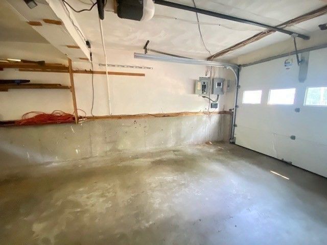 64 Haverhill St, Reading, MA 01867