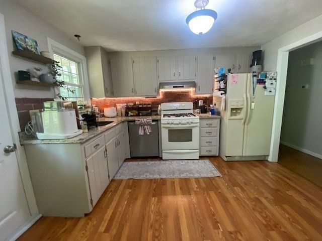 64 Haverhill St, Reading, MA 01867