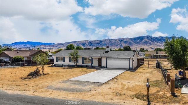 21245 Nandina, Apple Valley, CA 92308
