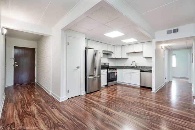 3856 S Parkway Drive 3B, Northbrook, IL 60062