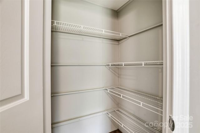 1116 W Lewis Ferry Road, Statesville, NC 28677