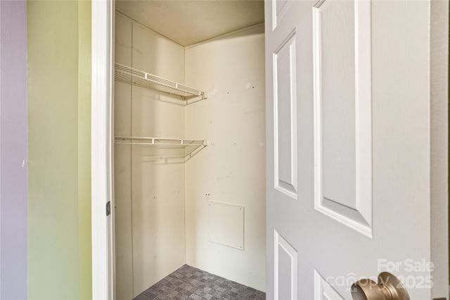 1116 W Lewis Ferry Road, Statesville, NC 28677