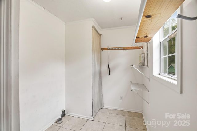 1116 W Lewis Ferry Road, Statesville, NC 28677