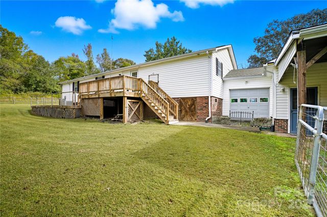 1116 W Lewis Ferry Road, Statesville, NC 28677