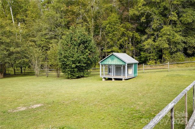 1116 W Lewis Ferry Road, Statesville, NC 28677