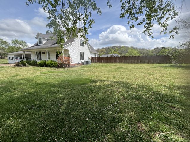 204 Alex Dr, Pulaski, TN 38478