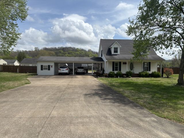 204 Alex Dr, Pulaski, TN 38478