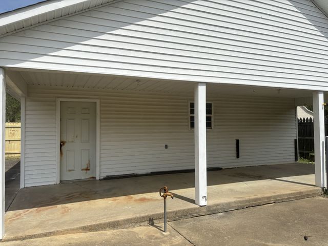 204 Alex Dr, Pulaski, TN 38478