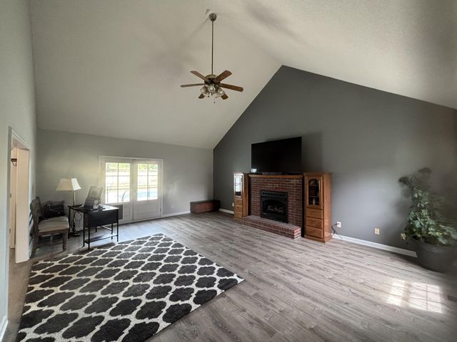 204 Alex Dr, Pulaski, TN 38478