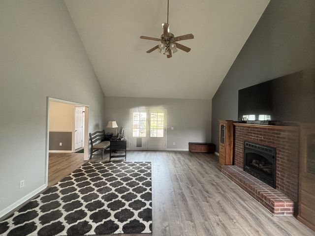 204 Alex Dr, Pulaski, TN 38478