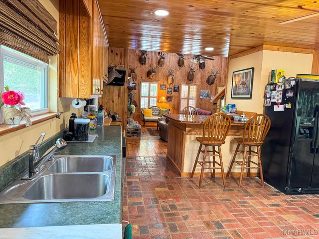 100 Walnut Street, Catherine, AL 36728