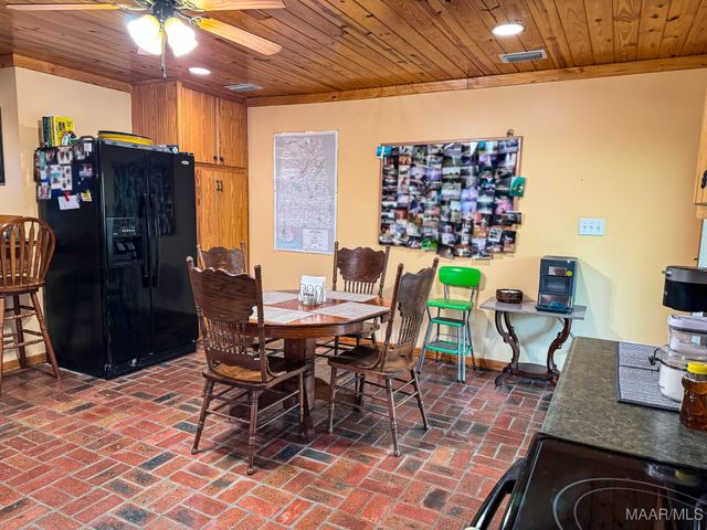 100 Walnut Street, Catherine, AL 36728